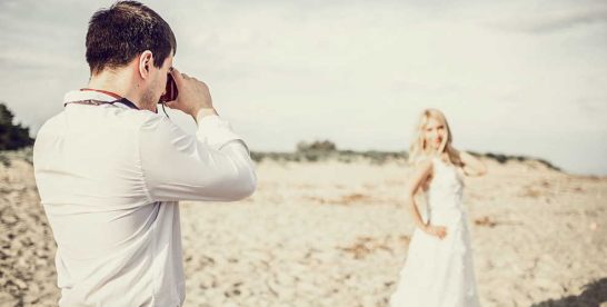 How Can You Hire The Professional Wedding Photographer?